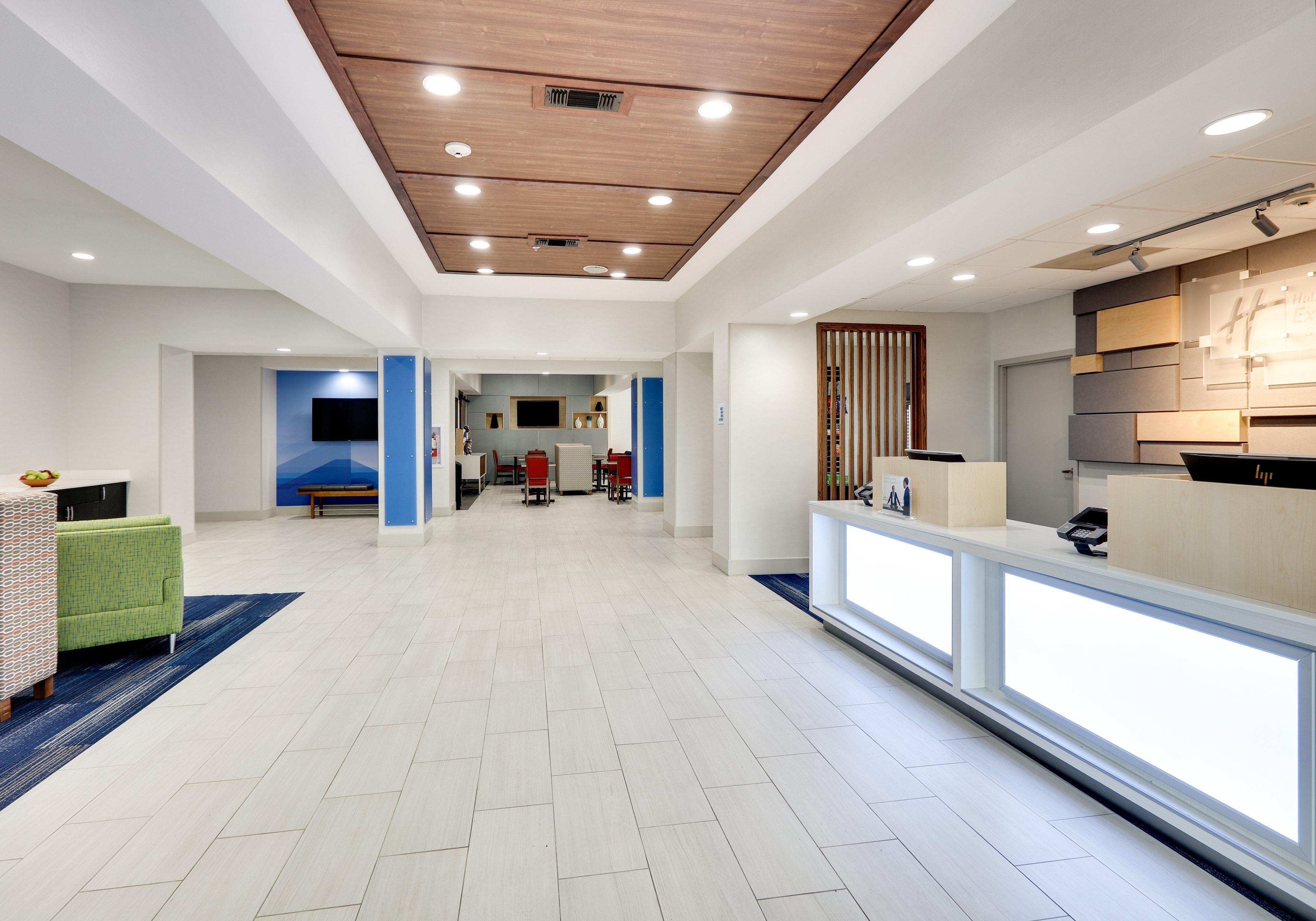 Holiday Inn Express Hotel & Suites Cleburne By Ihg Exterior foto
